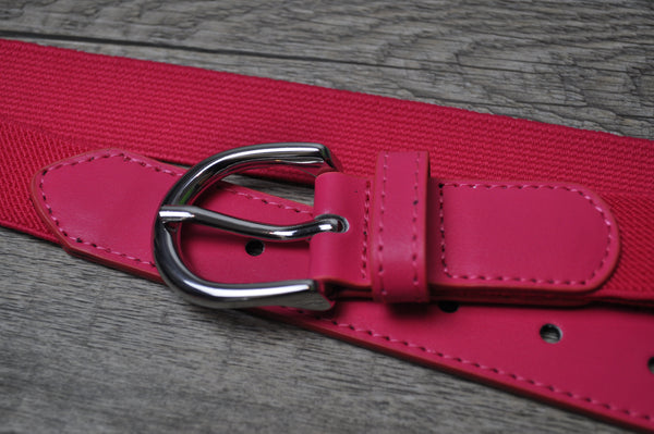 Close up of Pink/pink ezy fit belt buckle